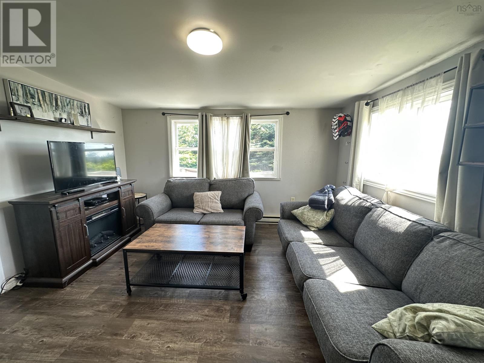 1789 Comeaus Hill Road - 9