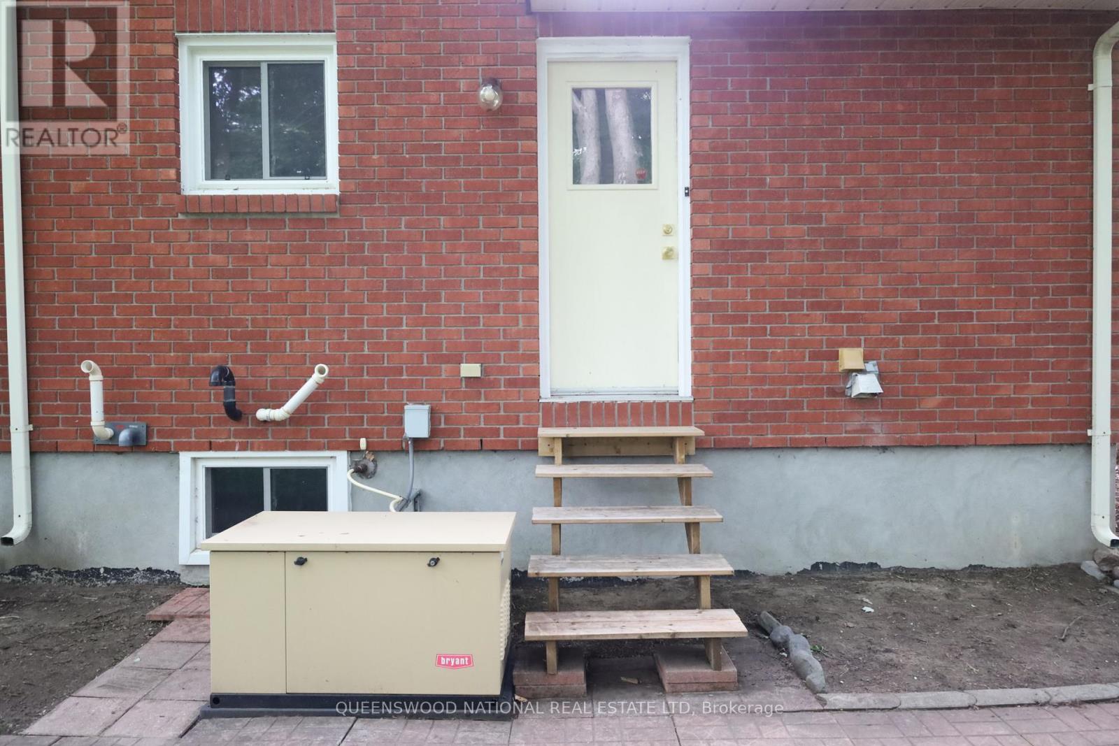 1080 SUNNYDALE STREET - 6