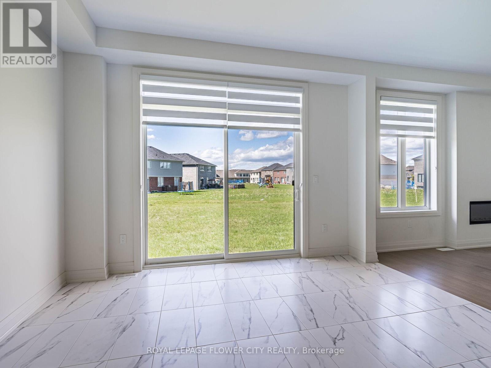 26 HUMMINGBIRD GROVE - 18