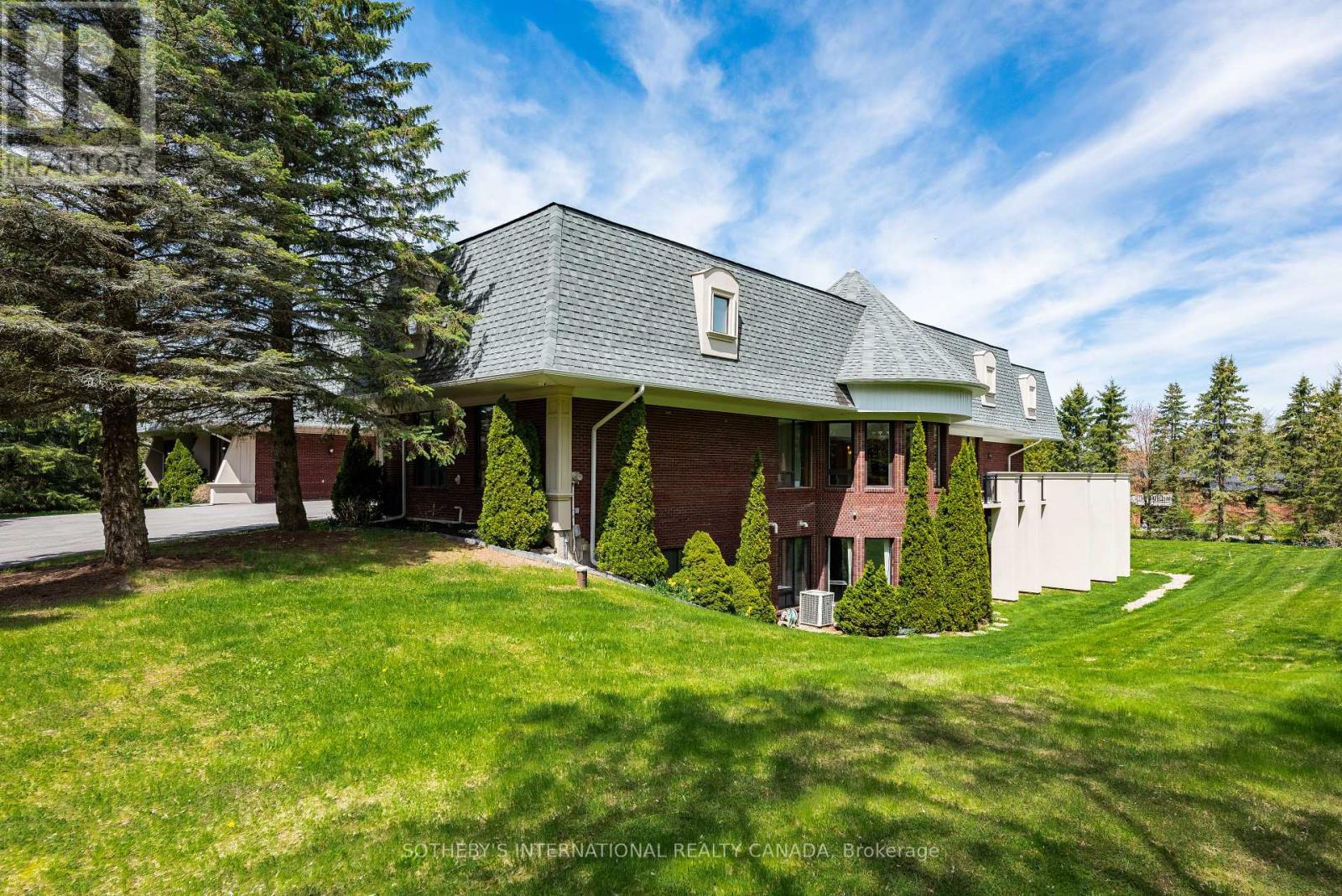 48 SCOTT CRESCENT - 9