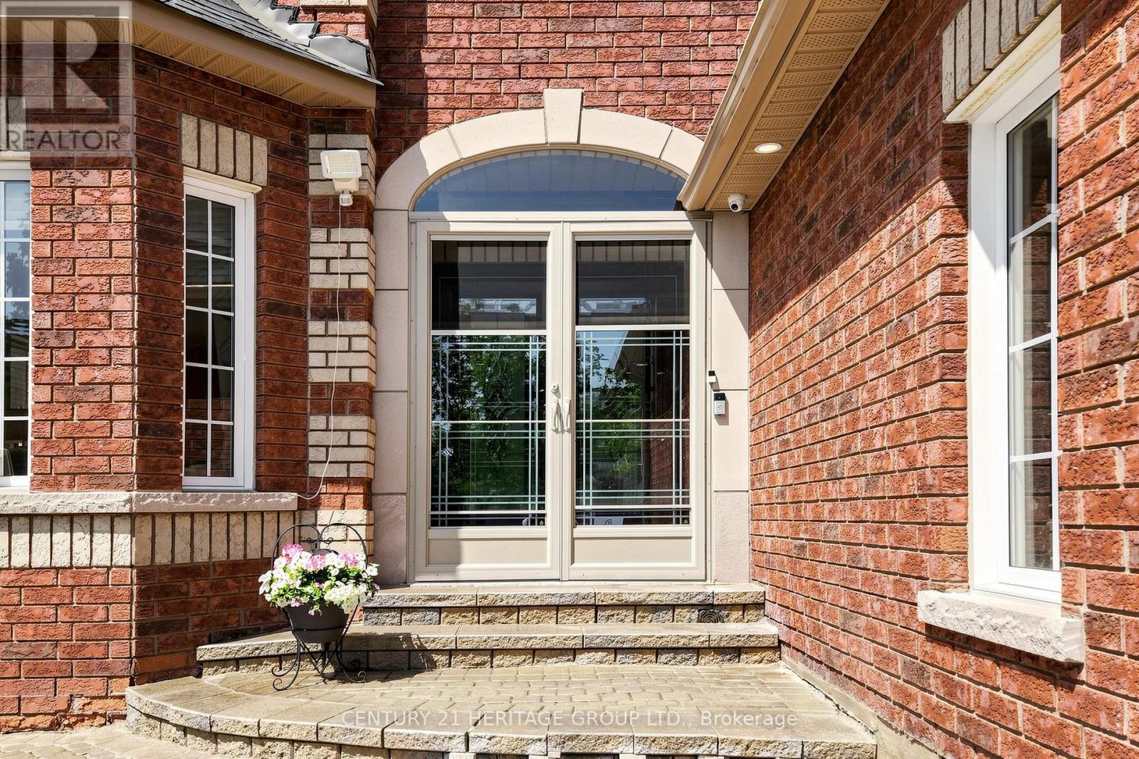 4 MUMBERSON COURT - 3