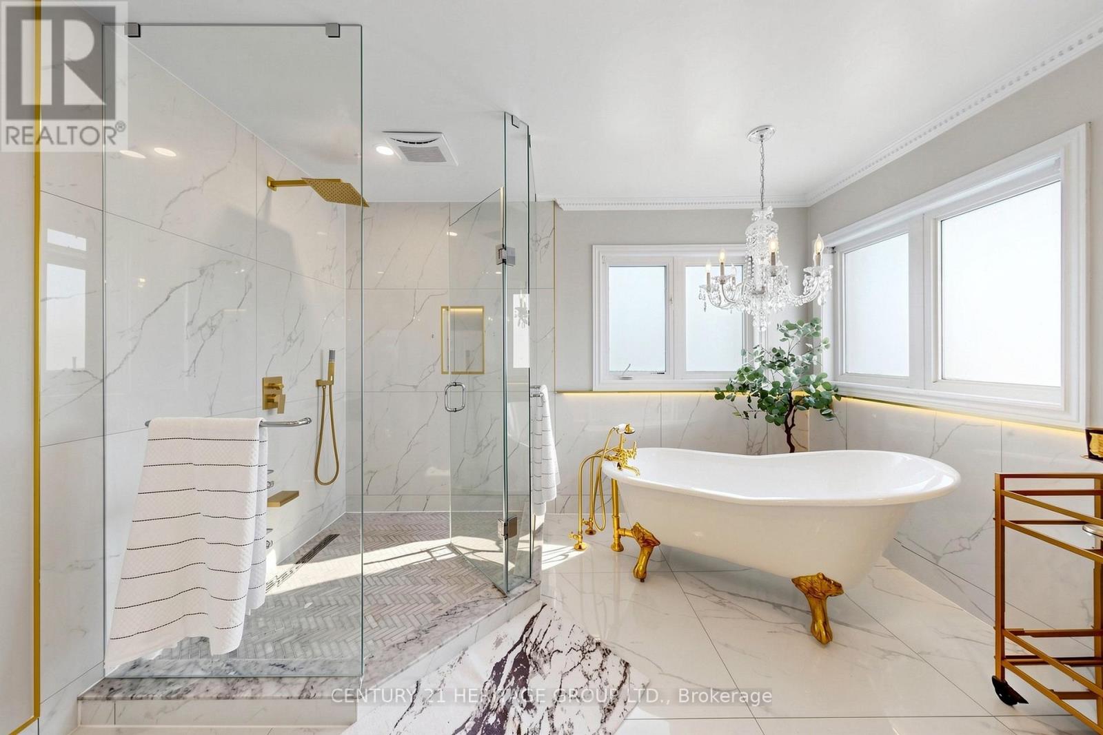 4 MUMBERSON COURT - 31