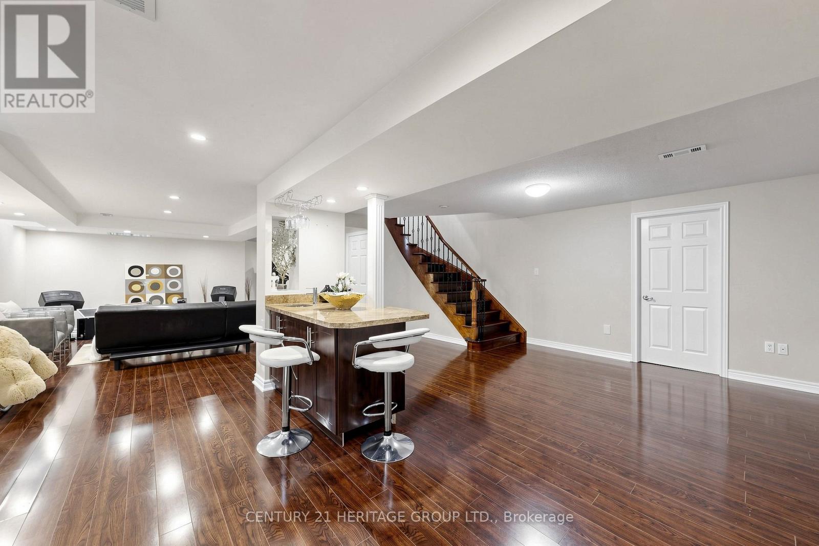 4 MUMBERSON COURT - 39