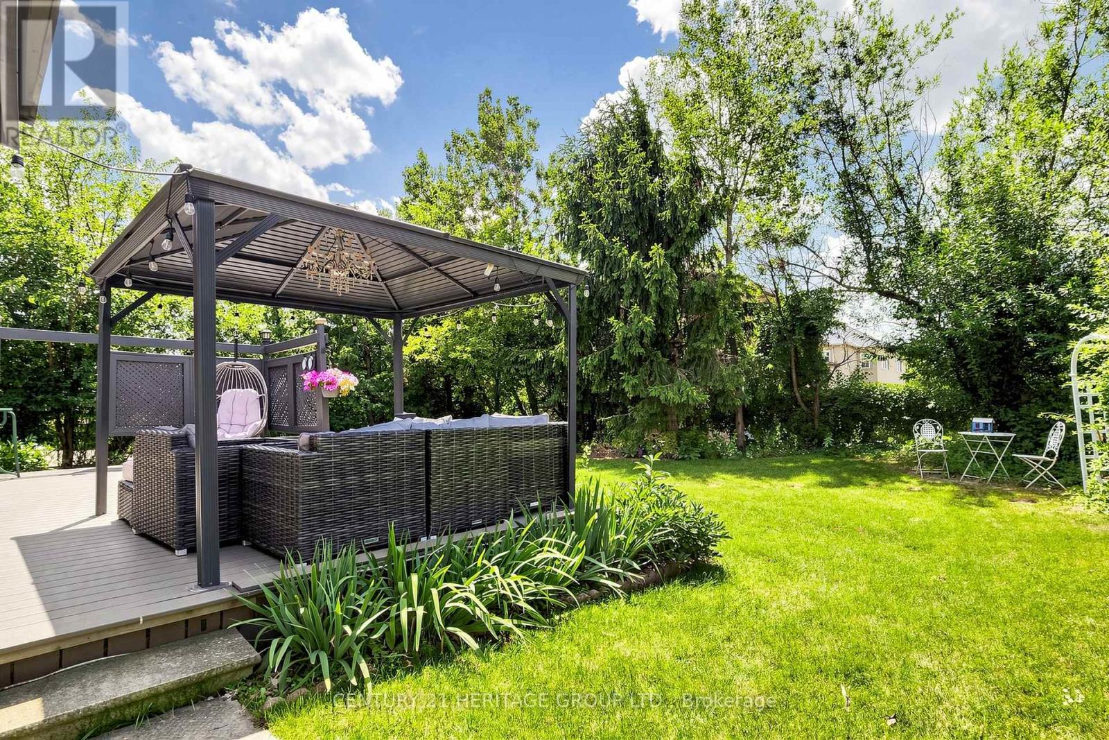 4 MUMBERSON COURT - 48