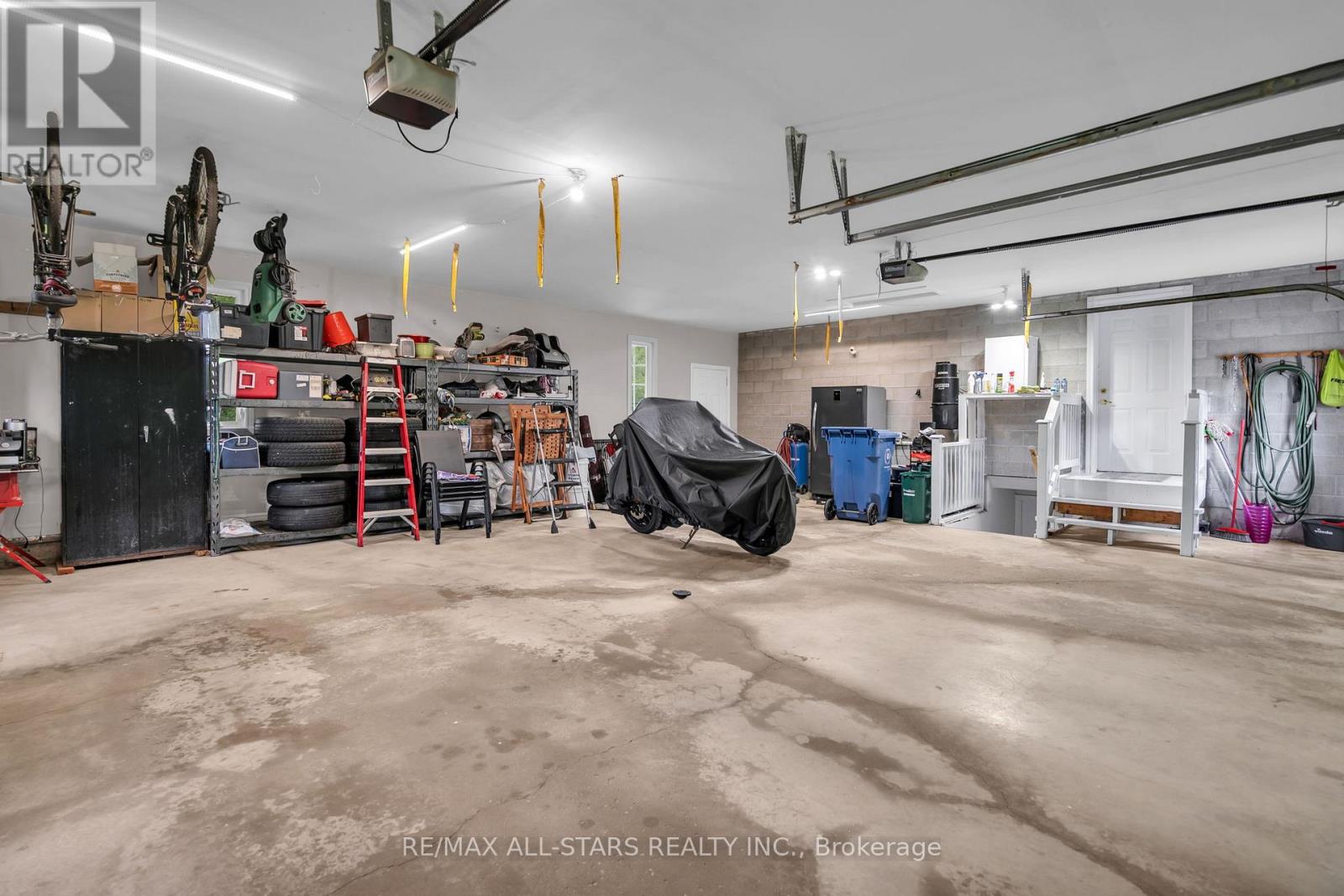 6 AUDUBON WAY - 40