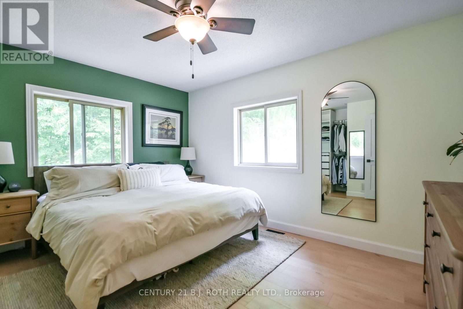 29 ALGONQUIN TRAIL - Image 22
