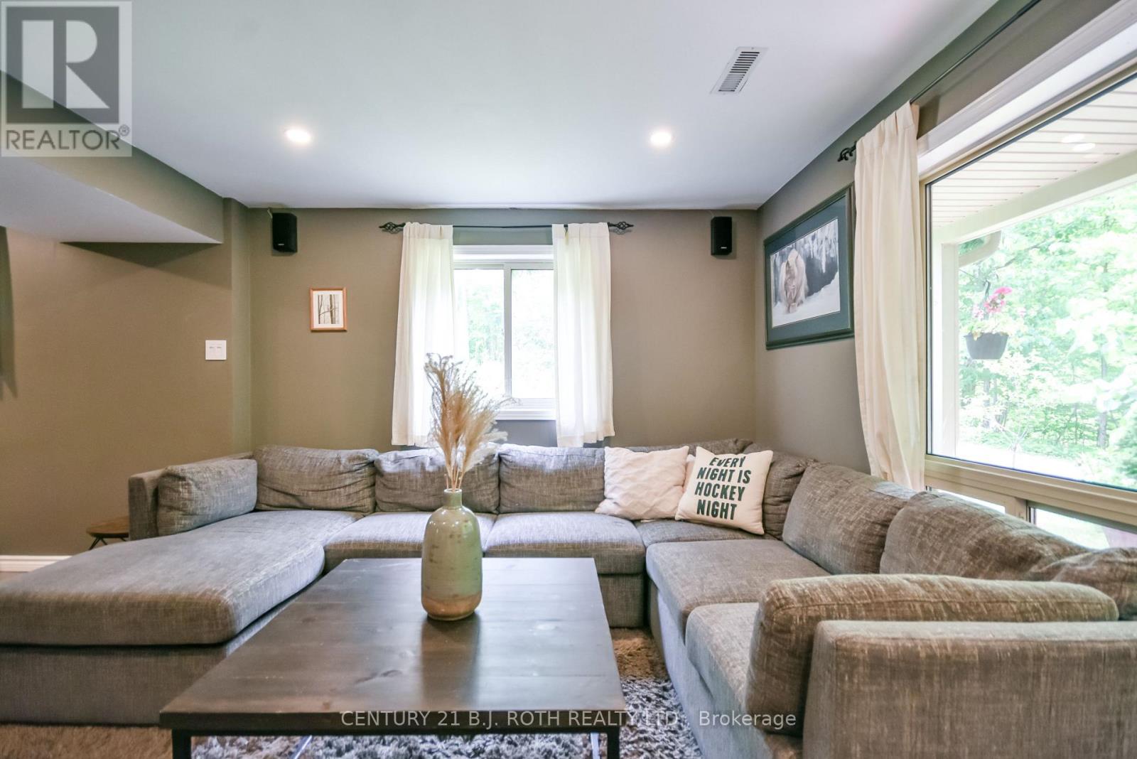 29 ALGONQUIN TRAIL - Image 31