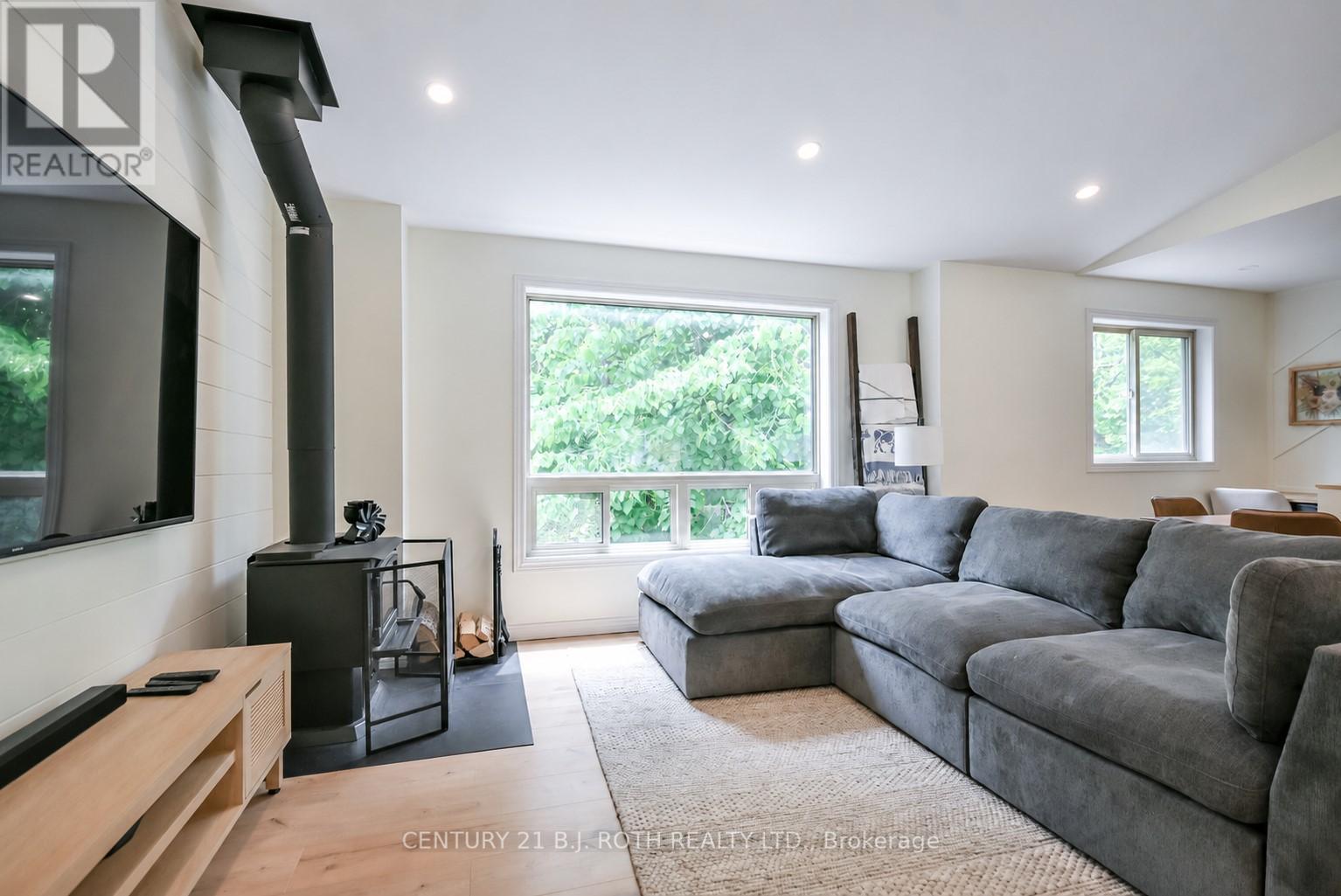 29 ALGONQUIN TRAIL - Image 7