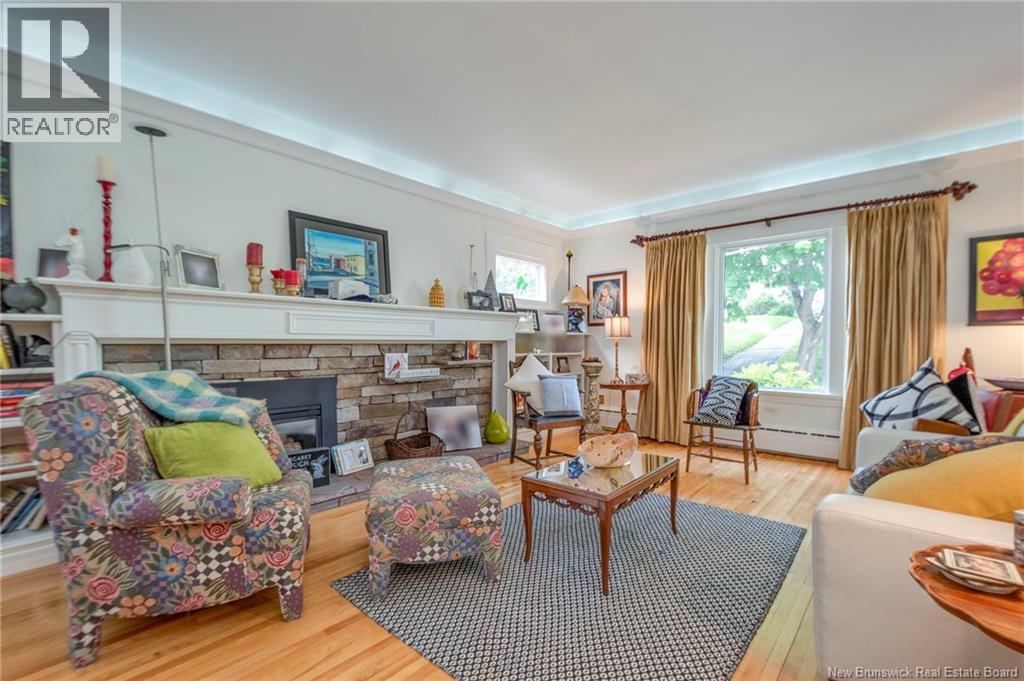 19 Seely Street - 24