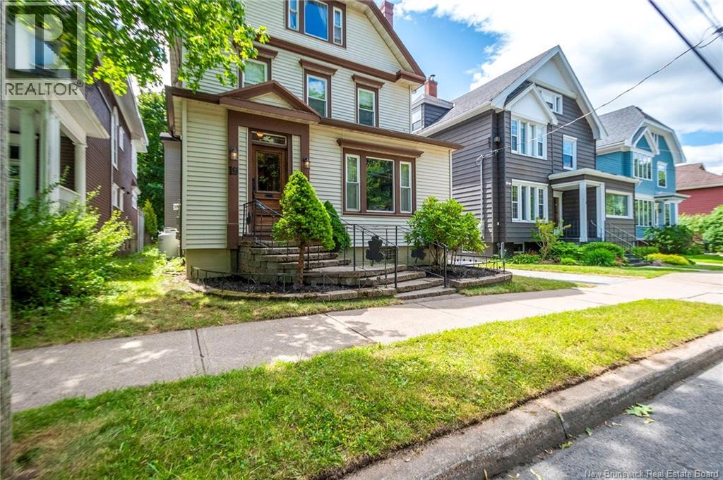 19 Seely Street - Image 42