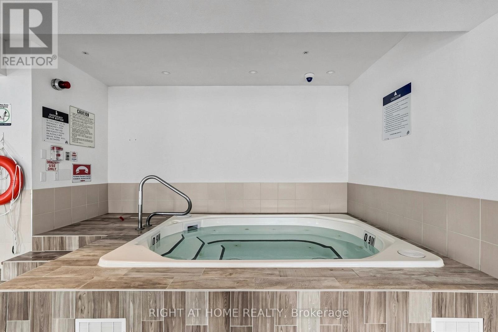 #2308 18 HARRISON GARDEN BOULEVARD - Image 32