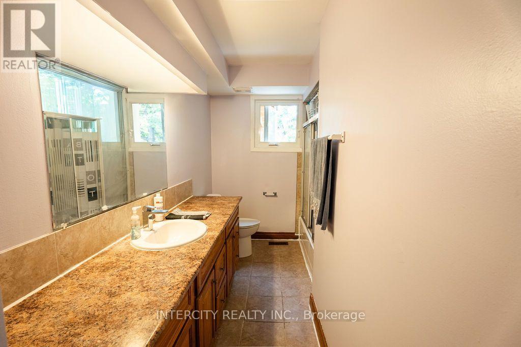 100 DIXON ROAD - 13