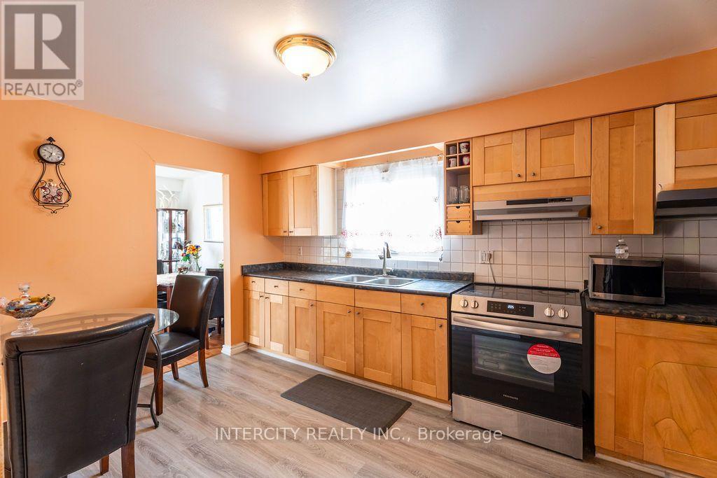 100 DIXON ROAD - 20