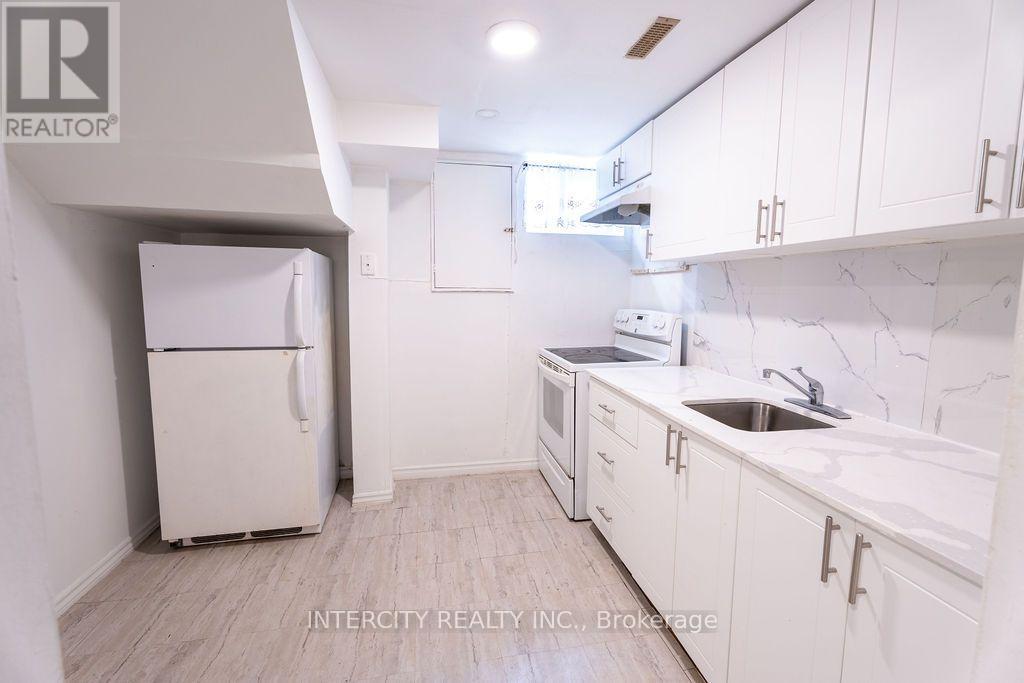 100 DIXON ROAD - 22