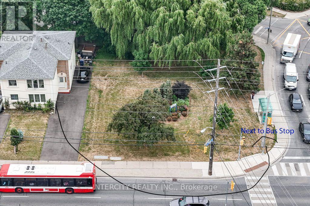 100 DIXON ROAD - 30