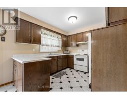 102 Coronation Circle, Brampton, ON L6Z4A7 Photo 11