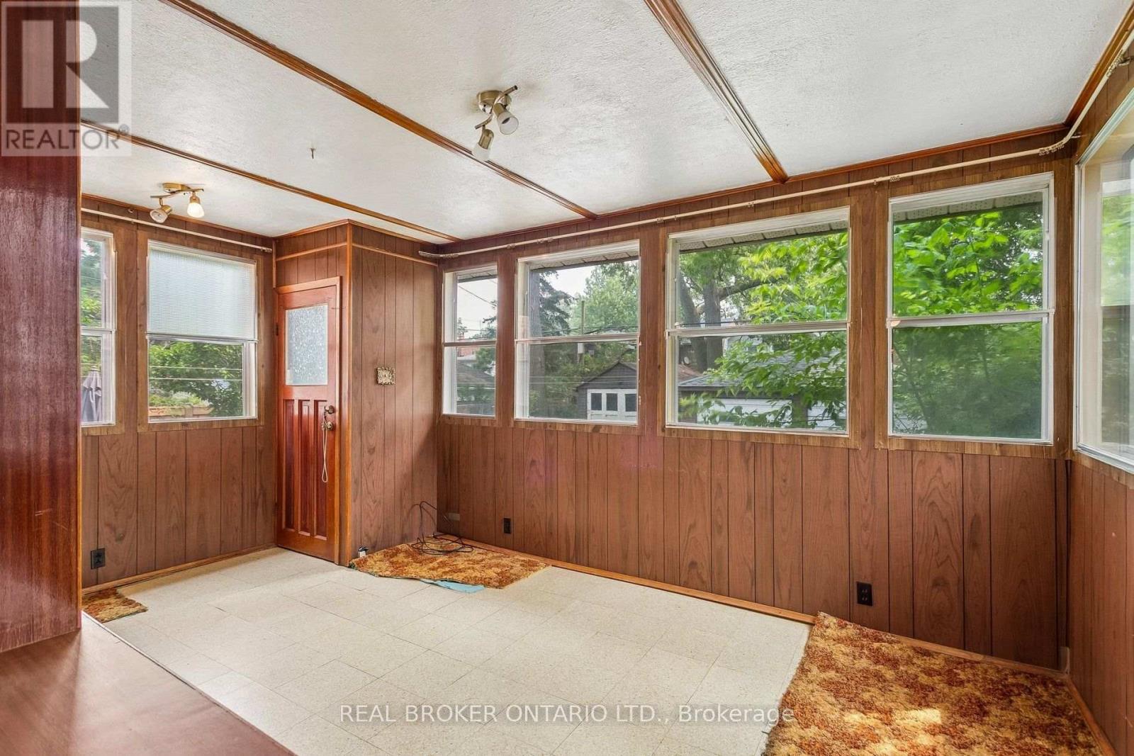401 WILLARD AVENUE - 15