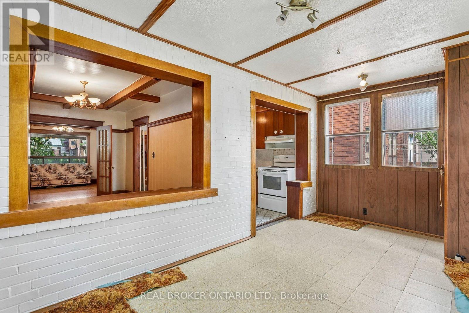 401 WILLARD AVENUE - 20