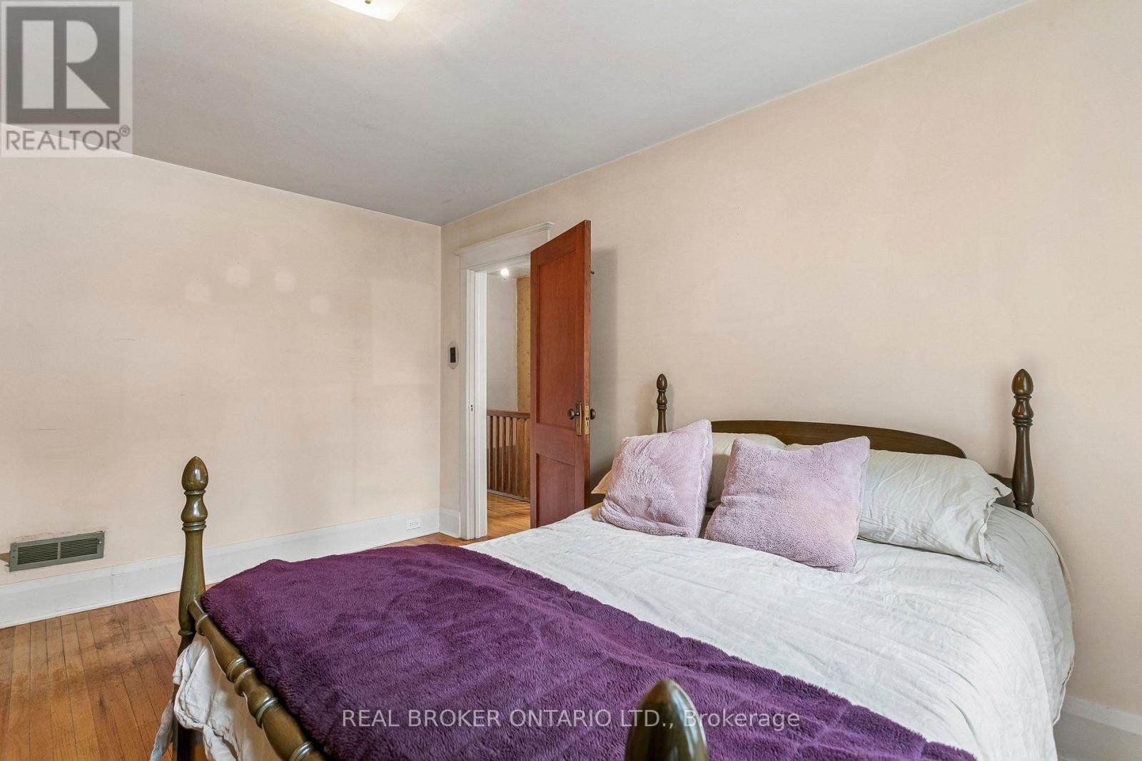 401 WILLARD AVENUE - 26