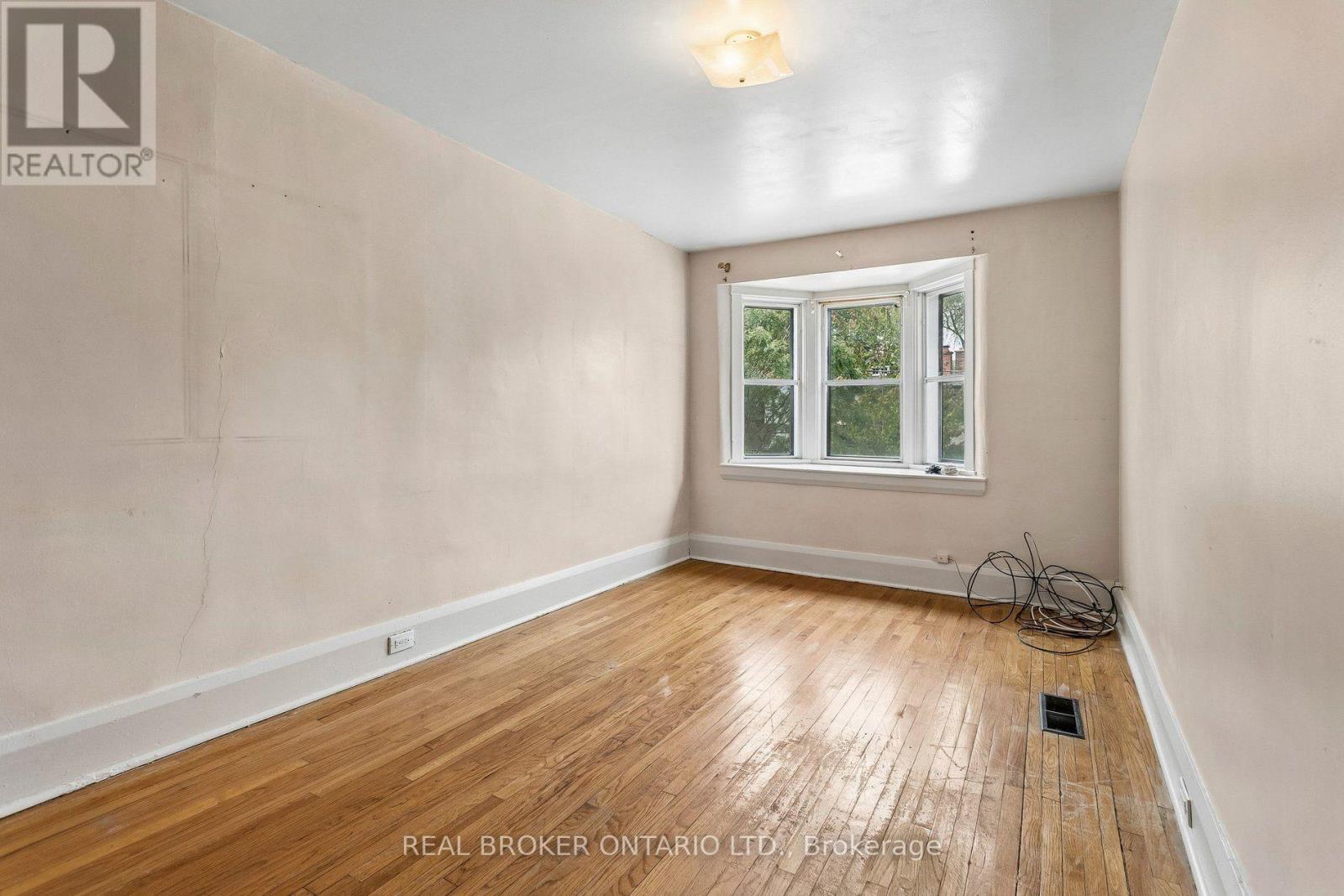 401 WILLARD AVENUE - 30