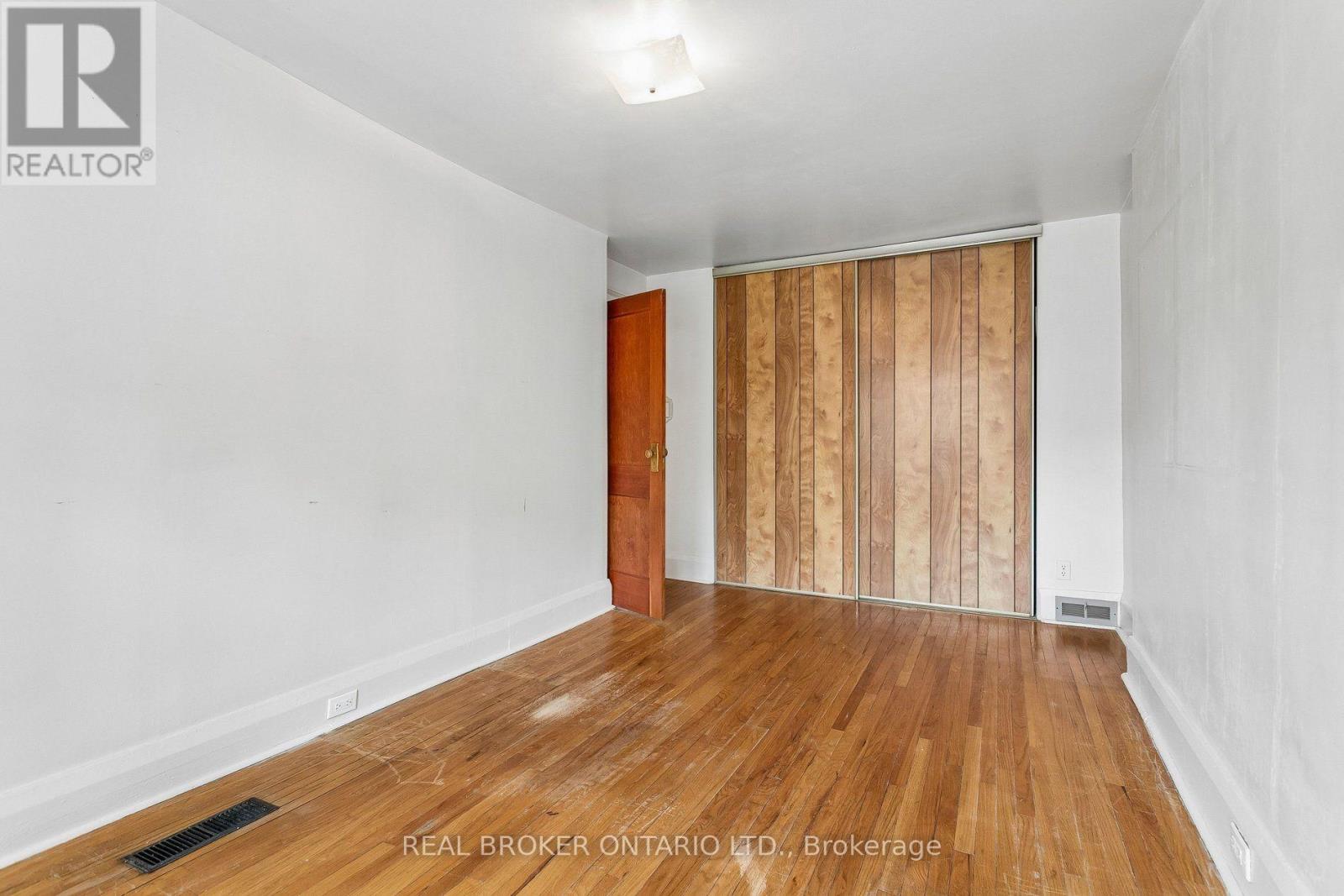 401 WILLARD AVENUE - 32