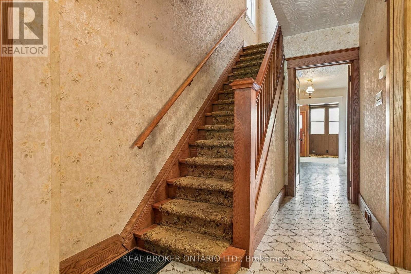 401 WILLARD AVENUE - 5