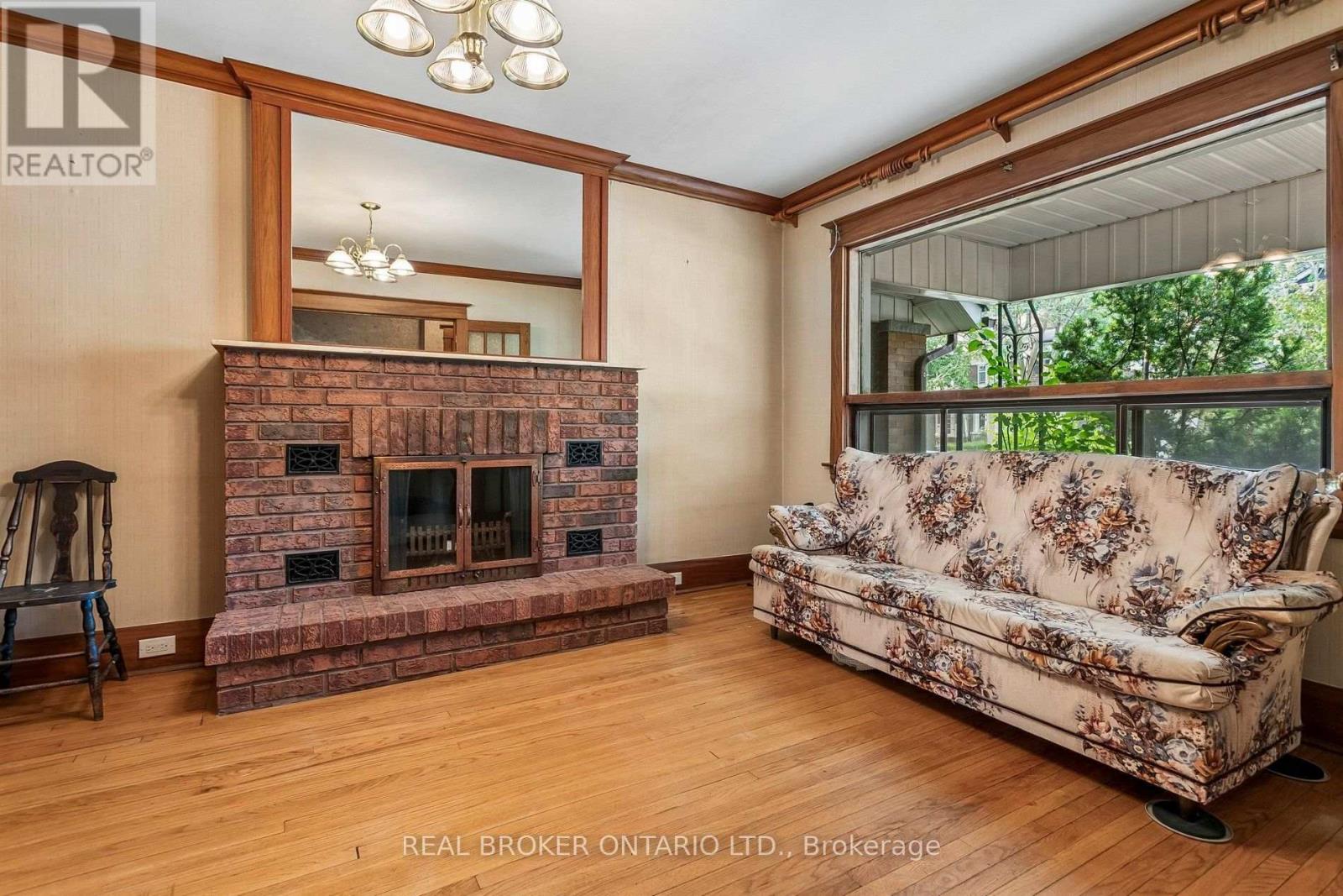 401 WILLARD AVENUE - 6
