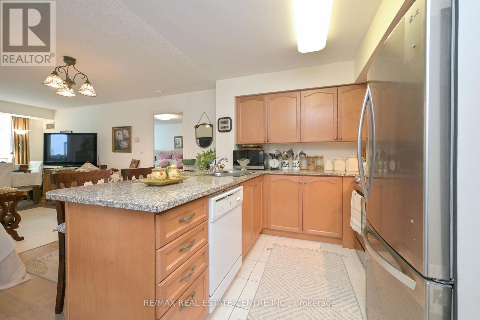 #1108 335 RATHBURN ROAD W - 16