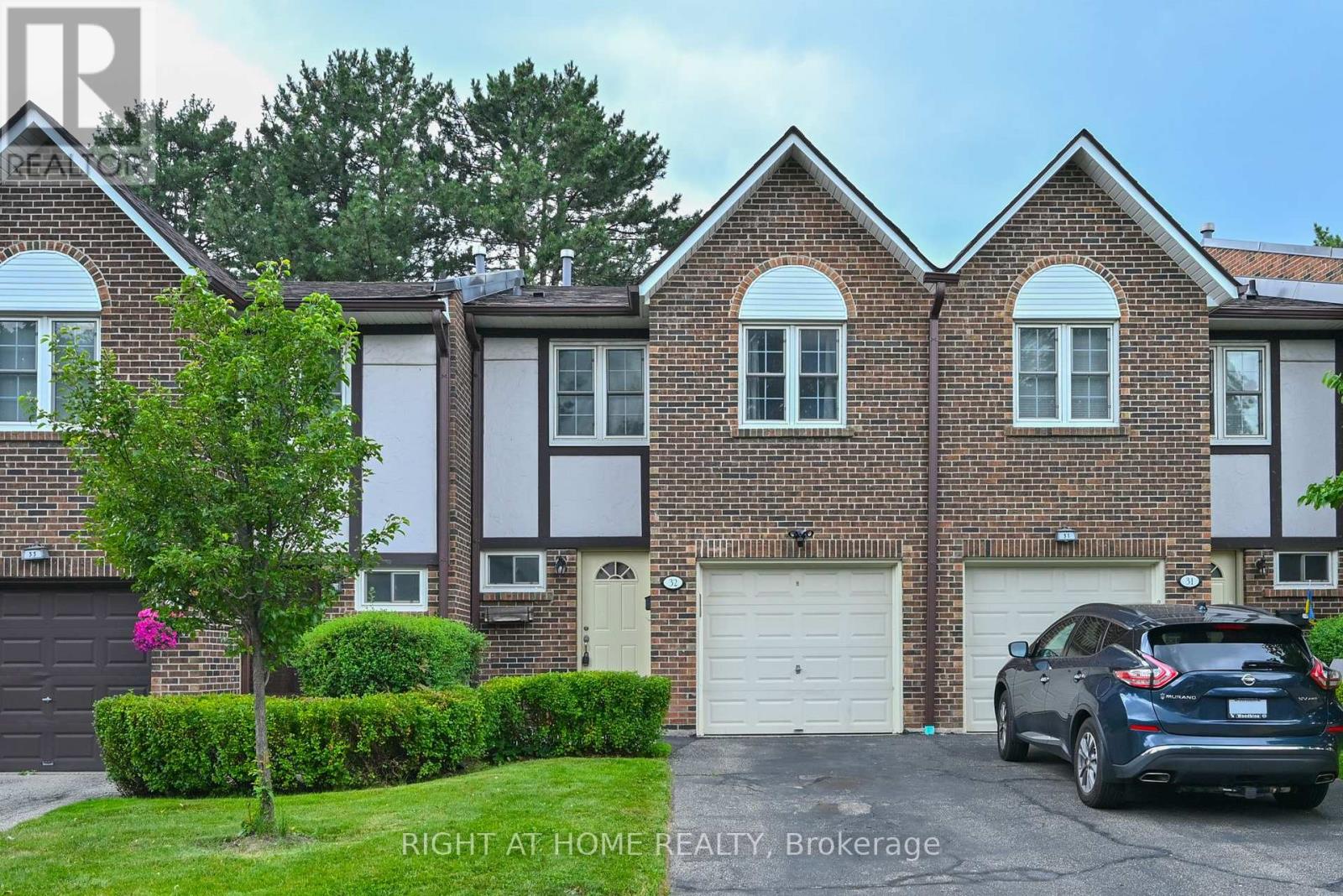 #32 2120 RATHBURN ROAD E - 1