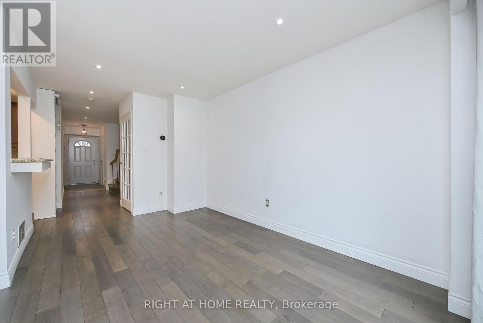 #32 2120 RATHBURN ROAD E - 11