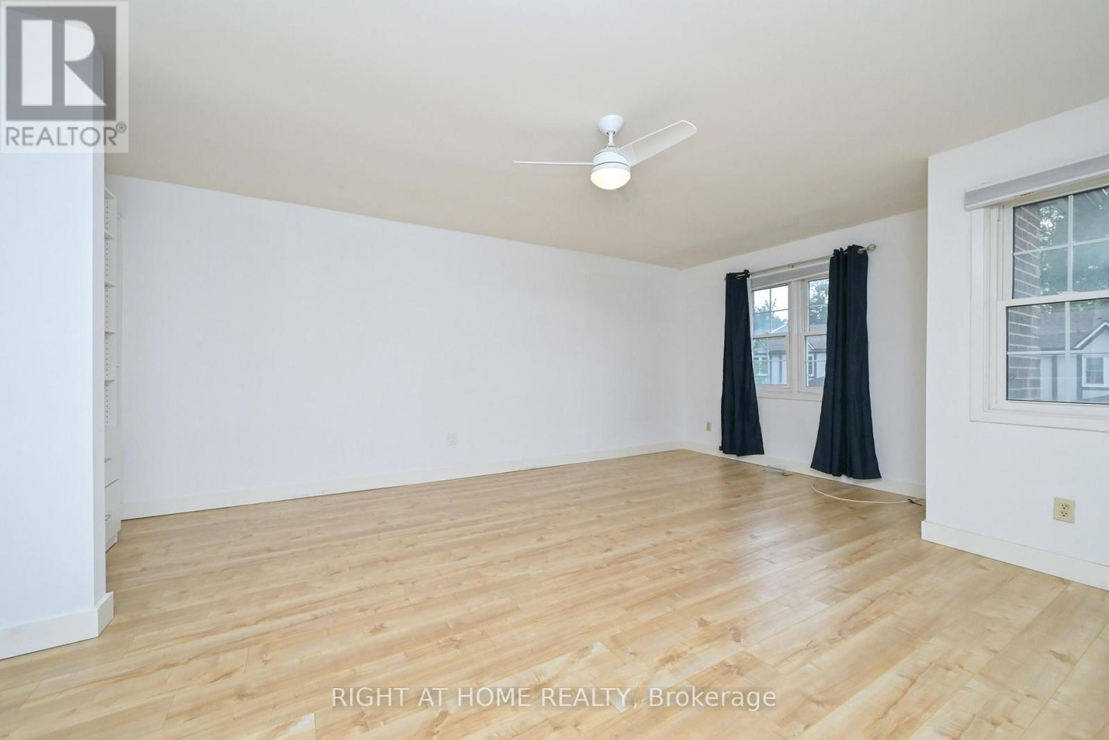 #32 2120 RATHBURN ROAD E - 16