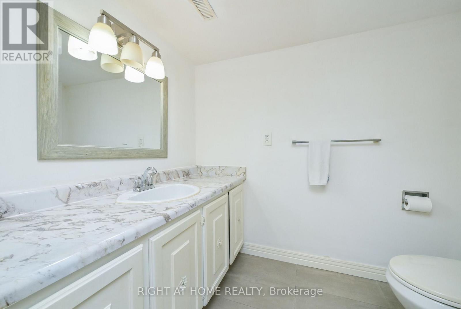 #32 2120 RATHBURN ROAD E - 22