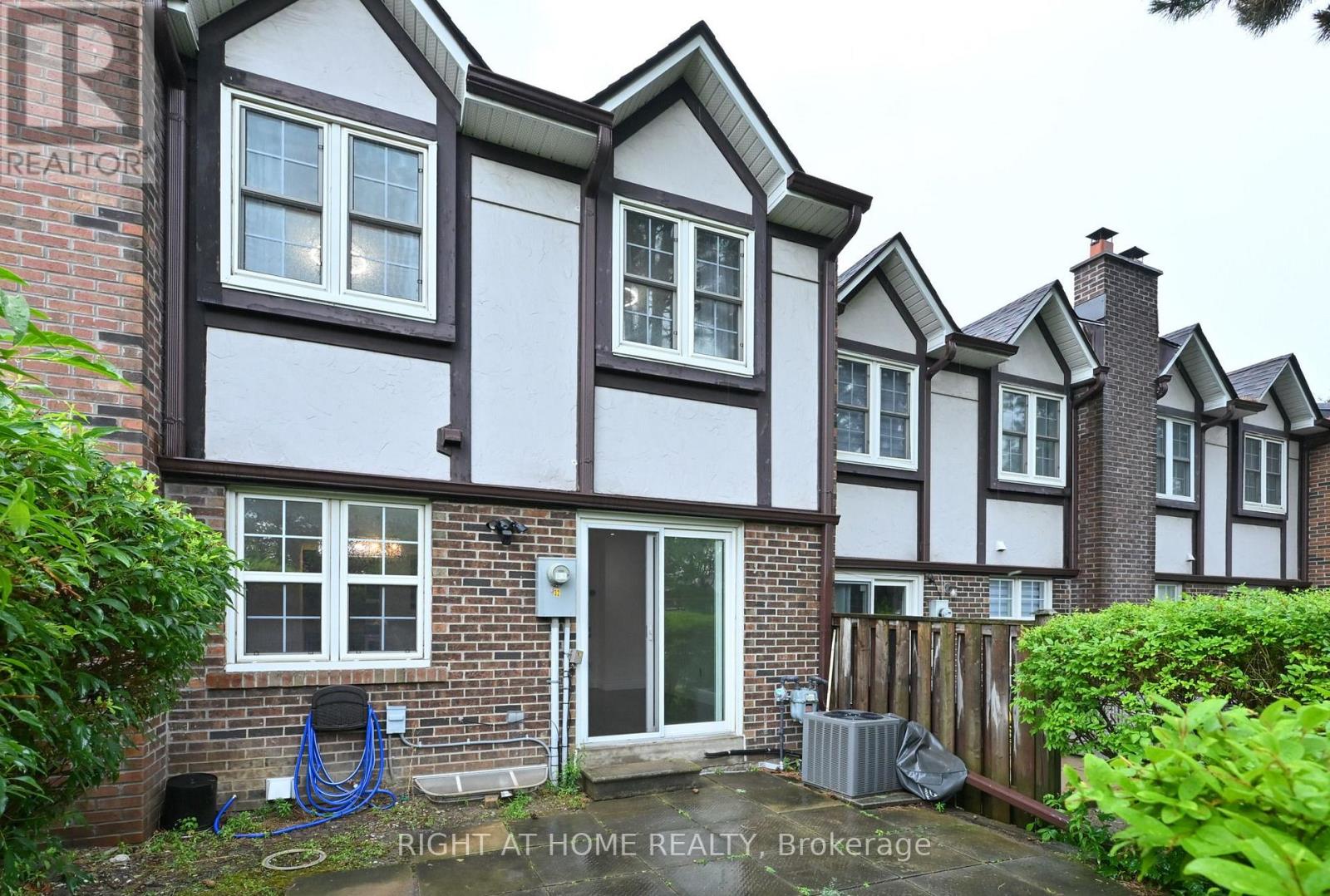 #32 2120 RATHBURN ROAD E - 30