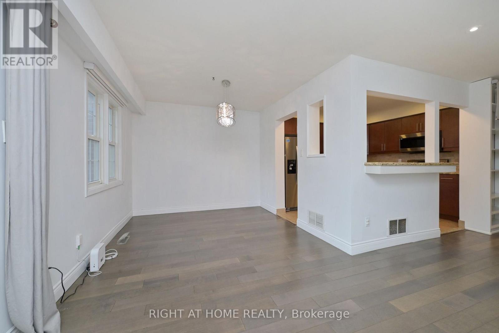 #32 2120 RATHBURN ROAD E - 9