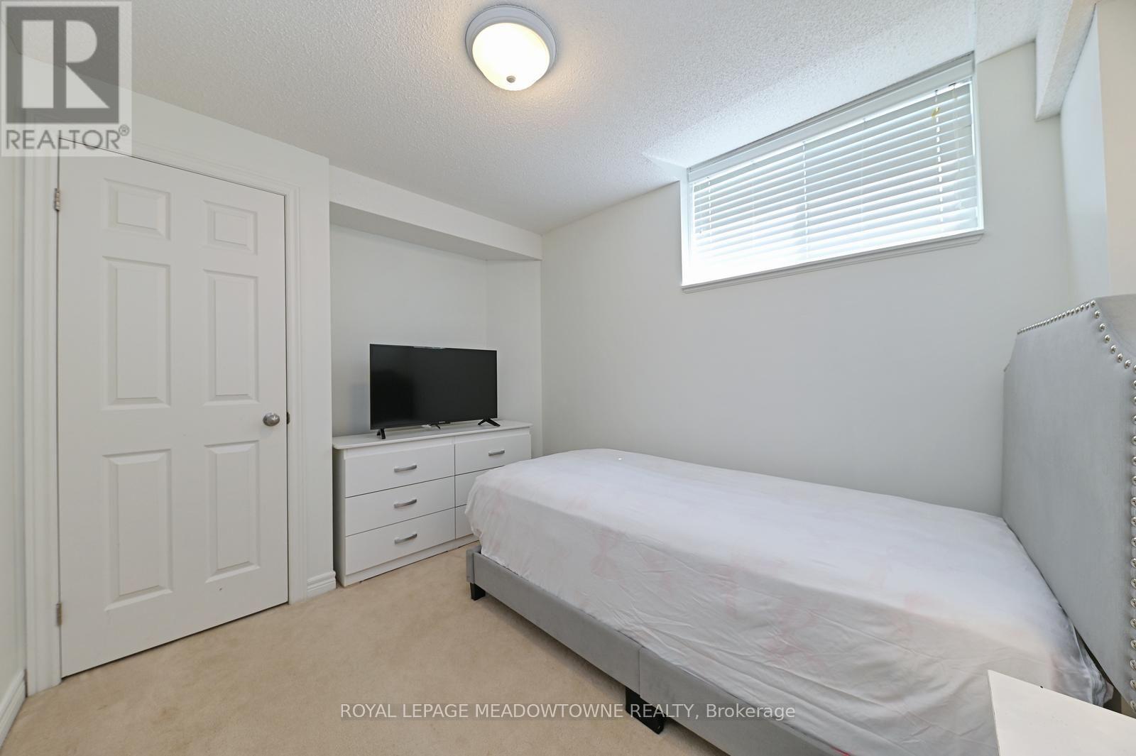 #59 1380 COSTIGAN ROAD - 22