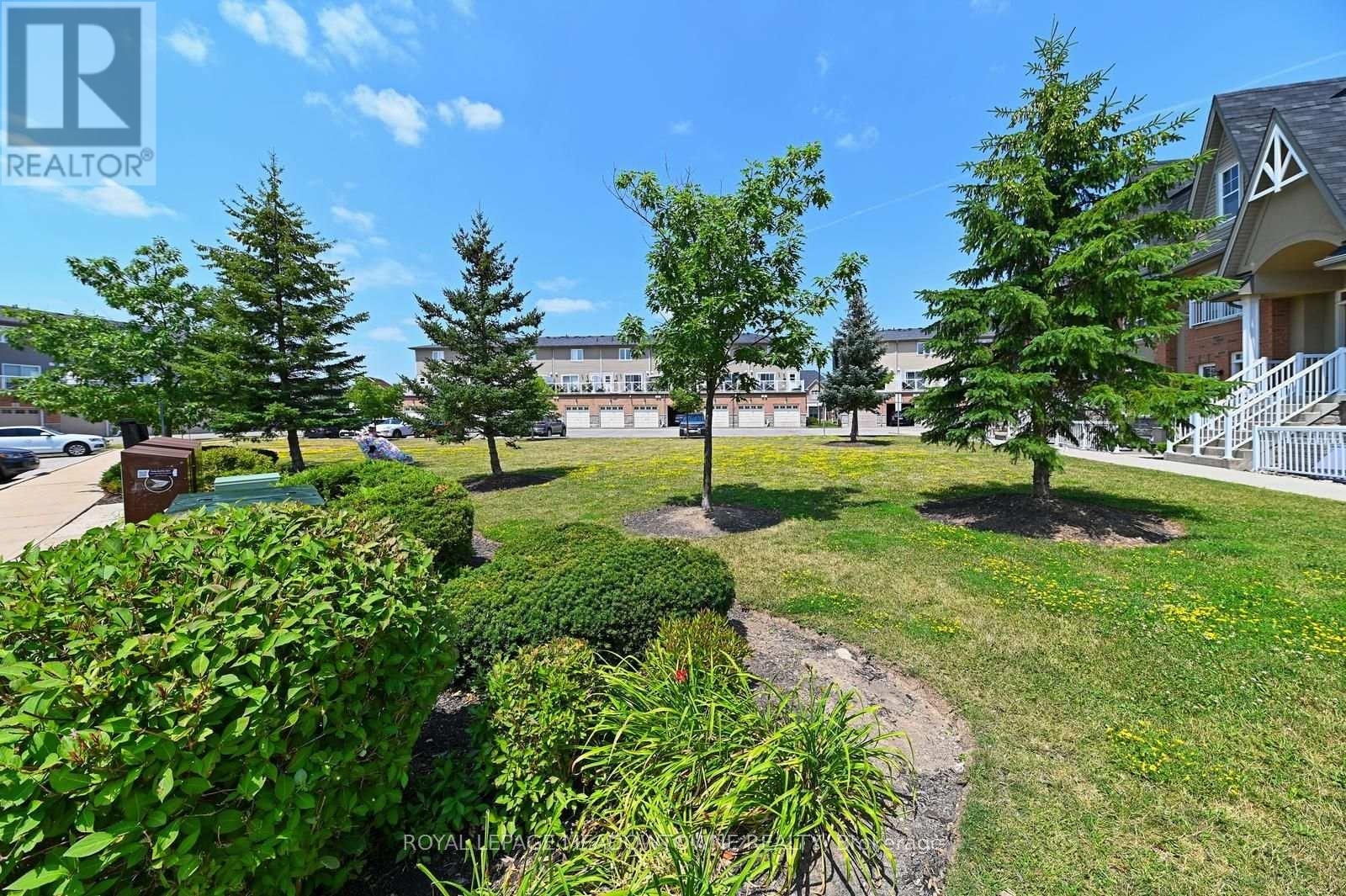 #59 1380 COSTIGAN ROAD - 31