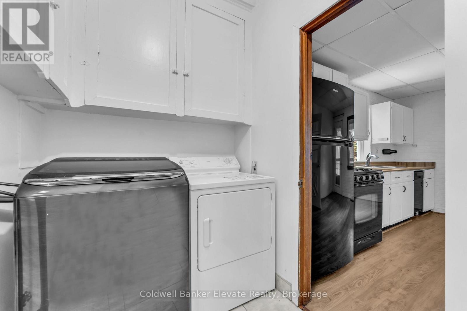 127 MAIN STREET S - 24