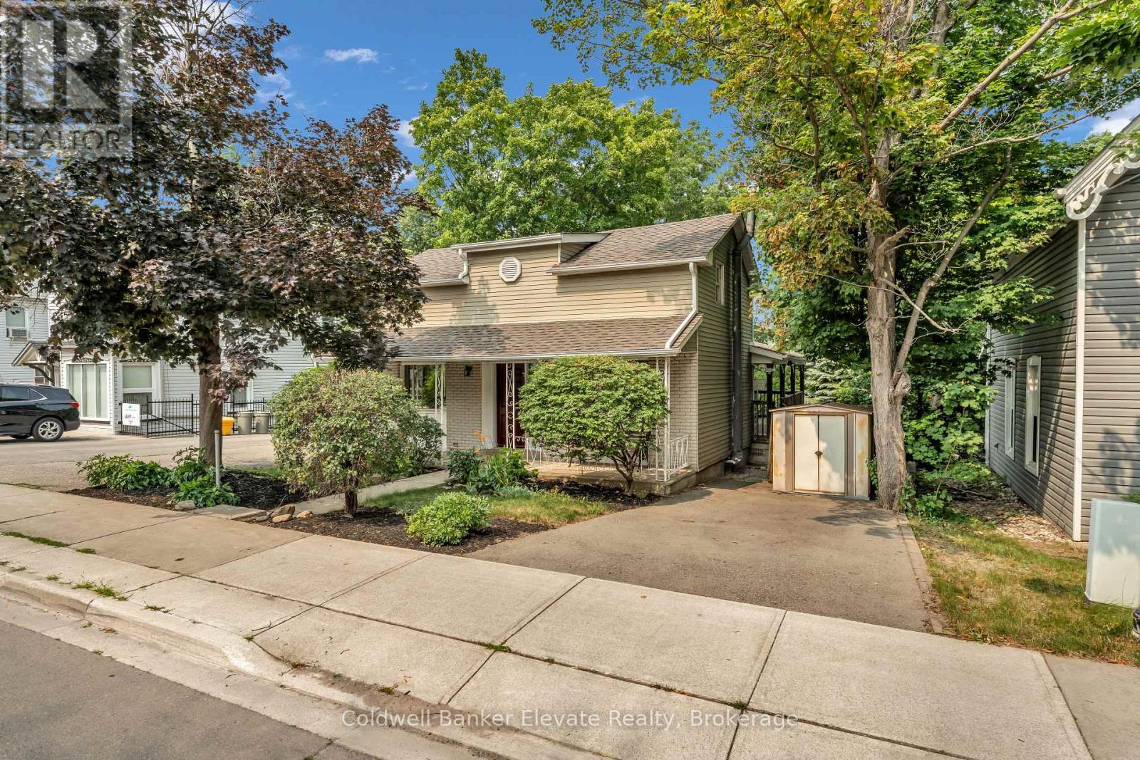 127 MAIN STREET S - 3
