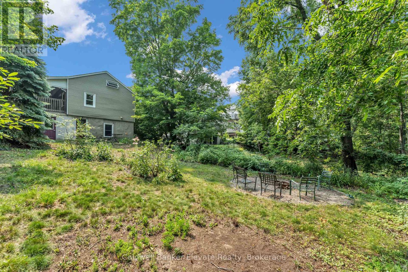 127 MAIN STREET S - 33