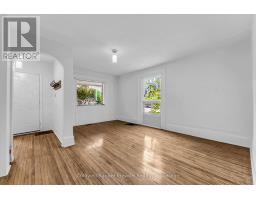 Bedroom - 127 Main Street S, Halton Hills, ON L7G3E5 Photo 6