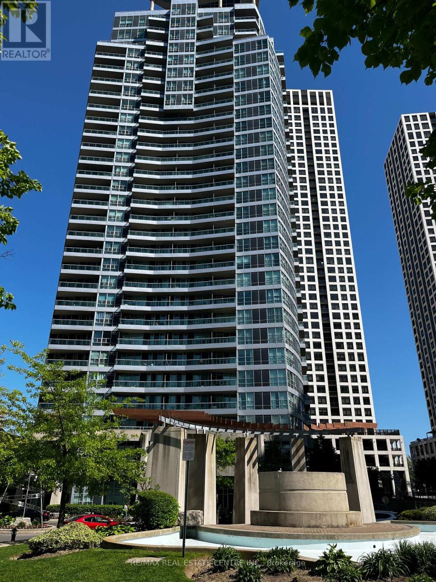#1010 33 ELM DRIVE E - 2