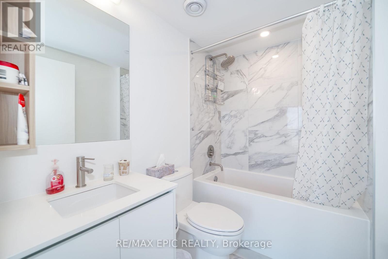 #928 1100 SHEPPARD AVENUE W - 16