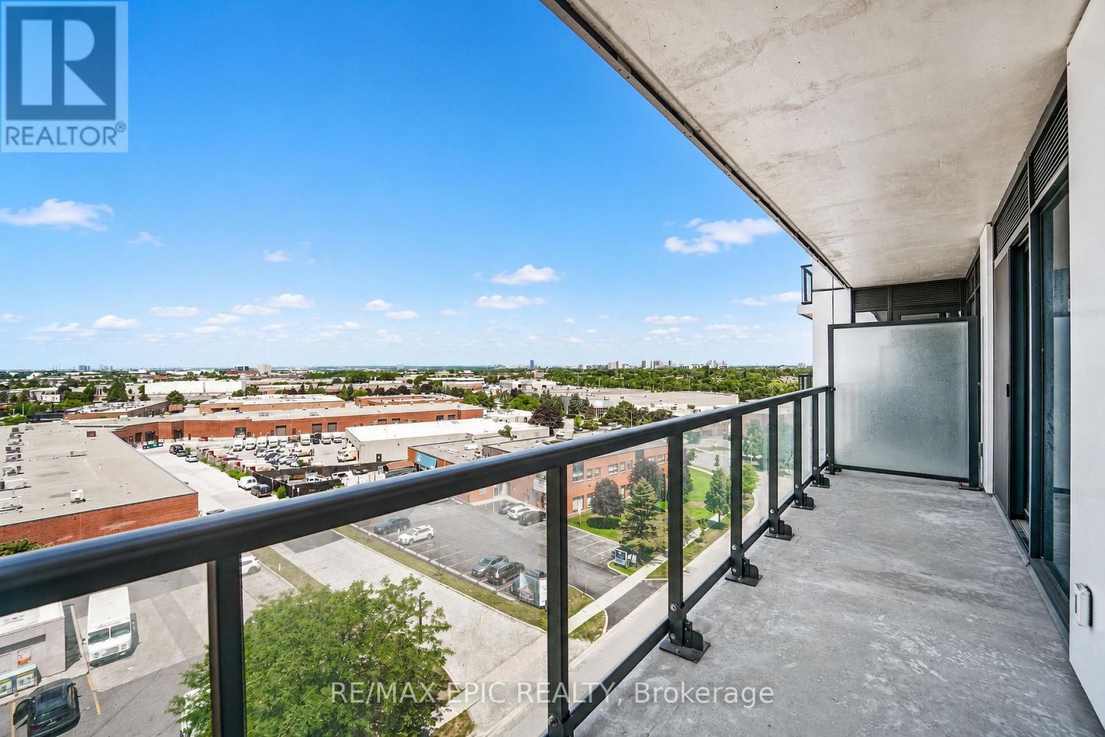 #928 1100 SHEPPARD AVENUE W - 19