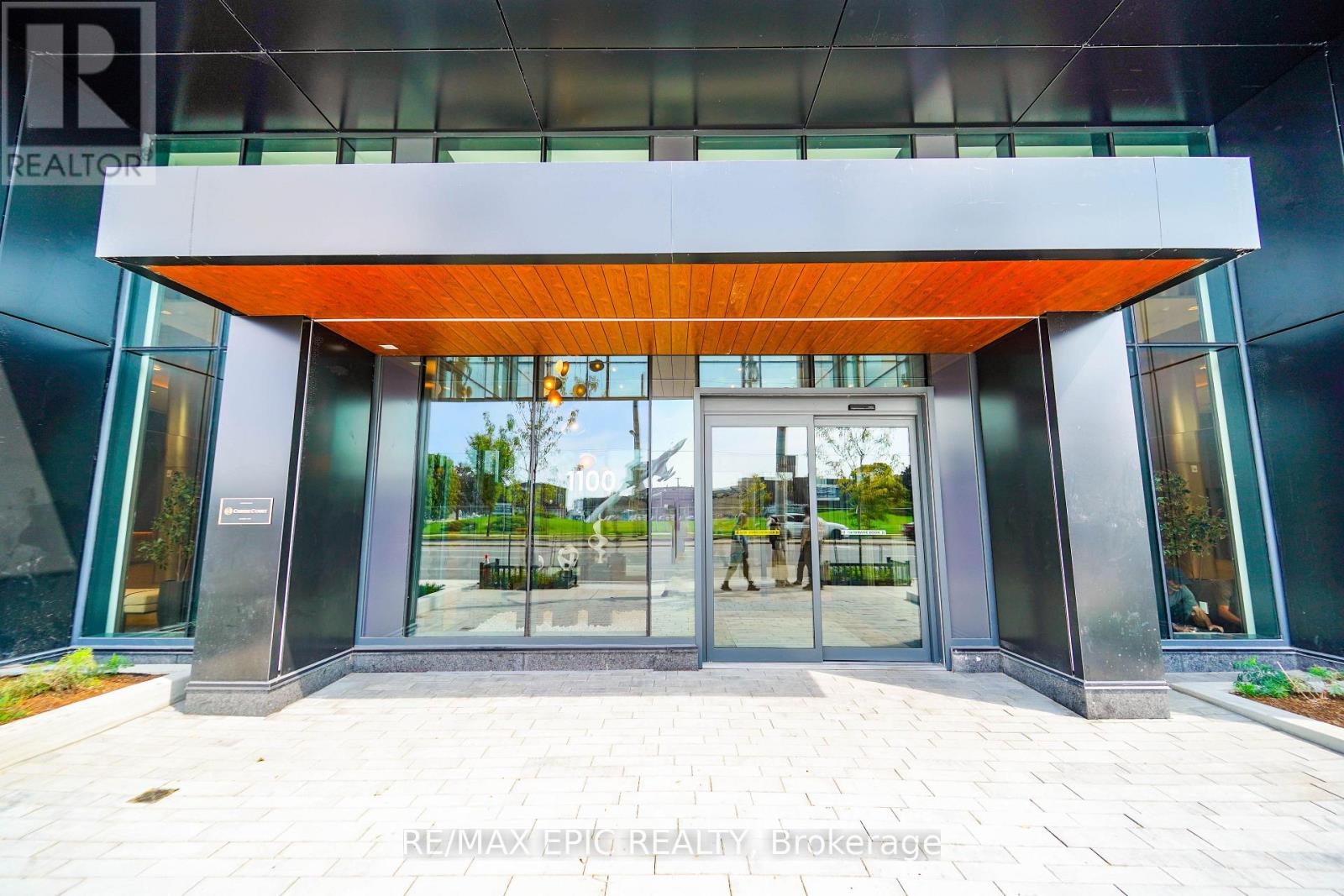 #928 1100 SHEPPARD AVENUE W - 37