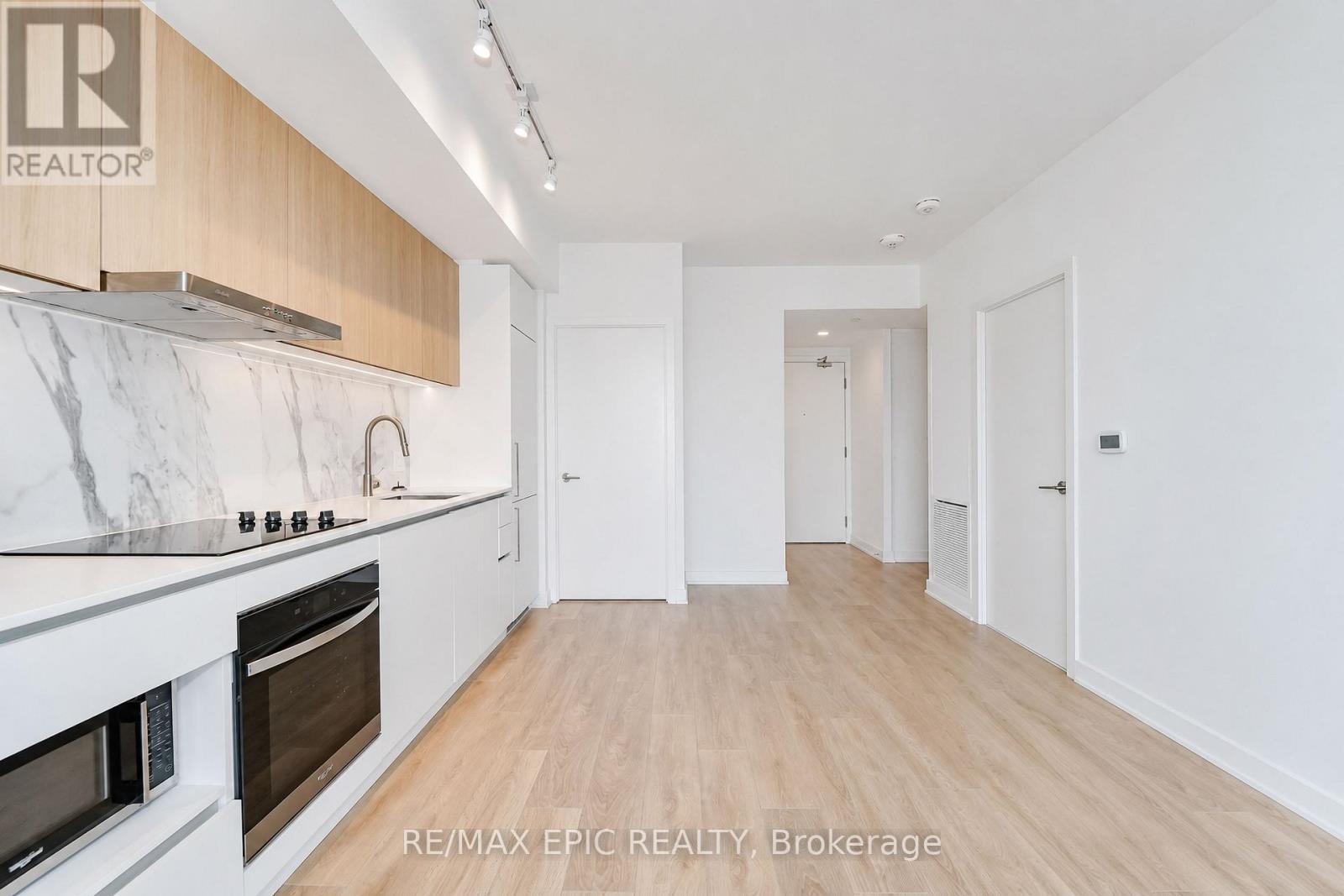 #928 1100 SHEPPARD AVENUE W - 5