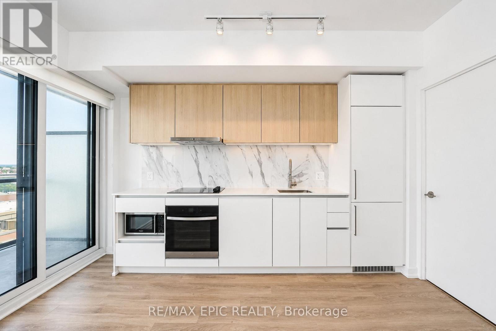 #928 1100 SHEPPARD AVENUE W - 8