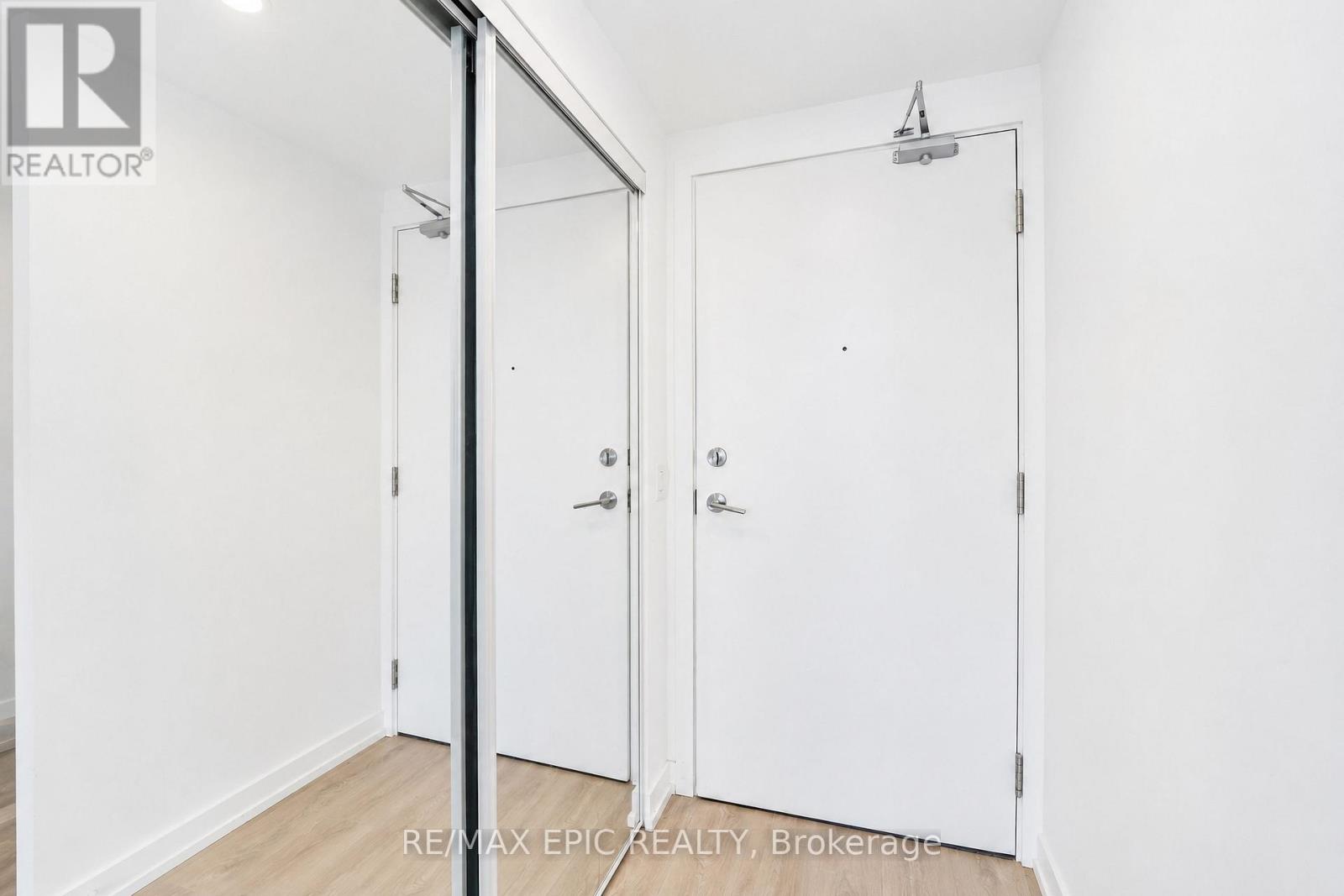 #928 1100 SHEPPARD AVENUE W - 9