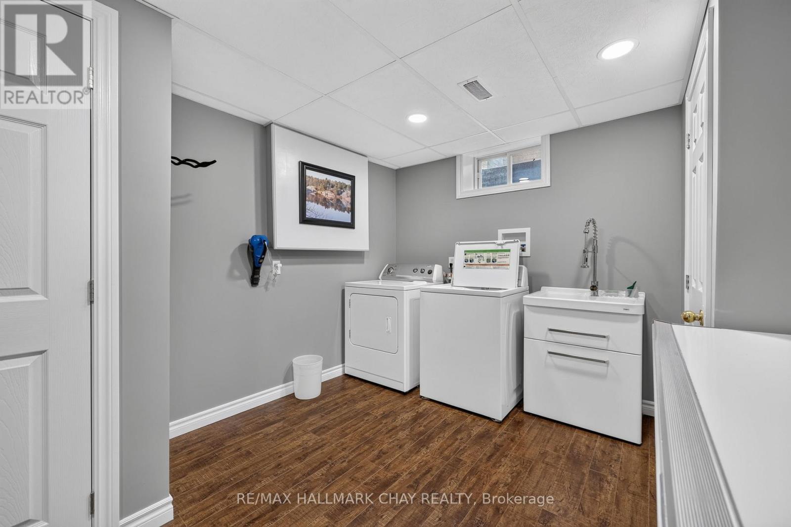 358 LIVINGSTONE STREET W - 18