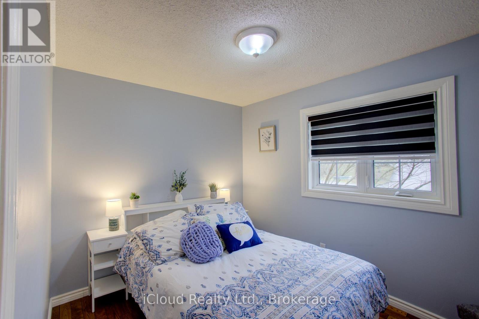 17 AGNES STREET - 28