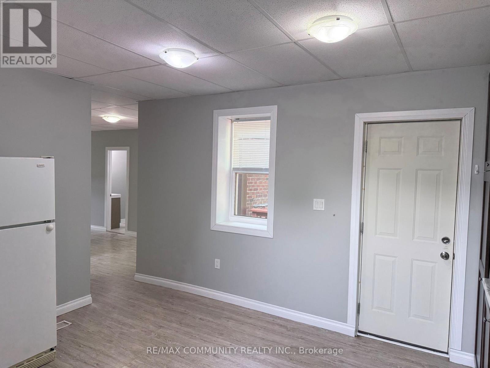70 HURON STREET - 8